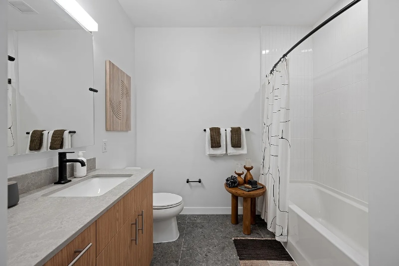 Building Photo - 202 Mill Rd