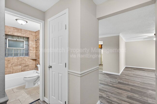 Building Photo - 23 Colchester Dr