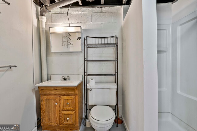 Building Photo - 334 Porter Rd