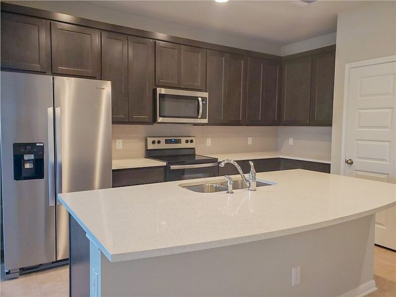 Building Photo - 221 El Dorado Rd