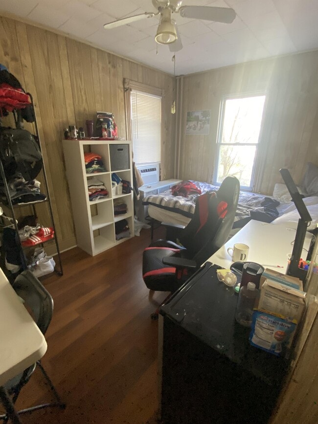 Building Photo - 37 Wyckoff St