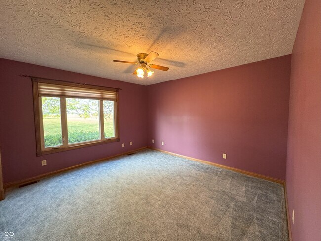 Building Photo - 321 N 300 W