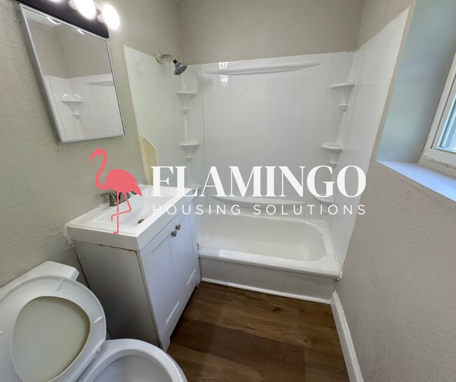 Building Photo - Charming 3-Bedroom Home in Dayton's Historic East Side