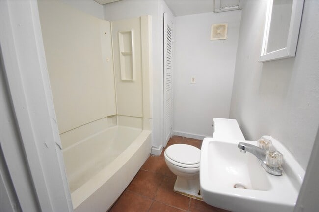 Building Photo - 4353 Brinkley St