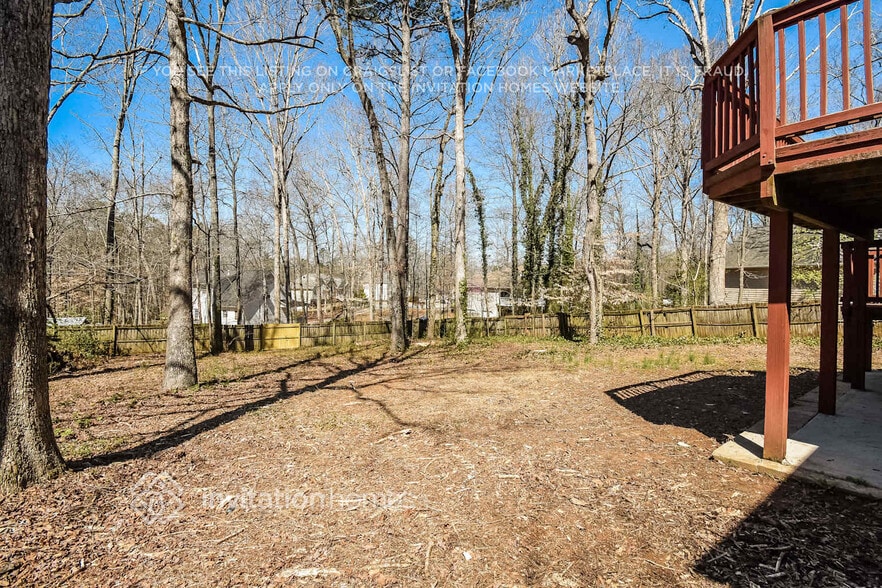 Building Photo - 1571 Larkwood Dr