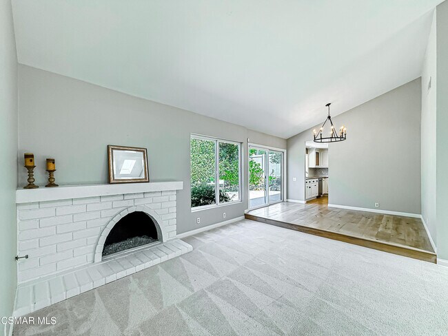 Building Photo - 360 N Greenmeadow Ave