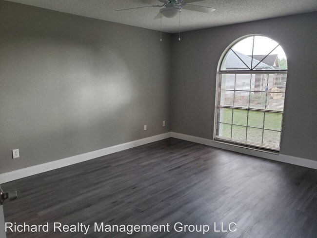 Building Photo - 4 br, 2 bath House - 1020 Lester Ridge Court