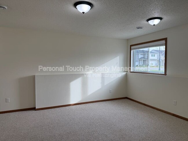 Building Photo - 2480 5th St W