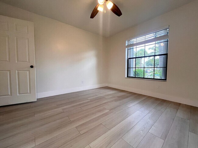 Building Photo - 2061 Keystone Dr
