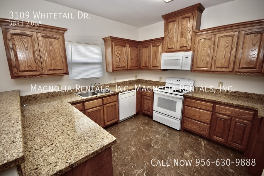 Building Photo - 3109 Whitetail Dr