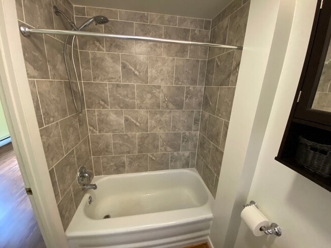 Upstairs Full Bath - 407 W High St