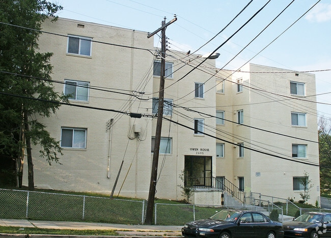 Building Photo - 2605 Bowen Rd SE