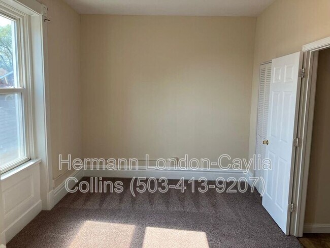 Building Photo - 4506 S Grand Blvd