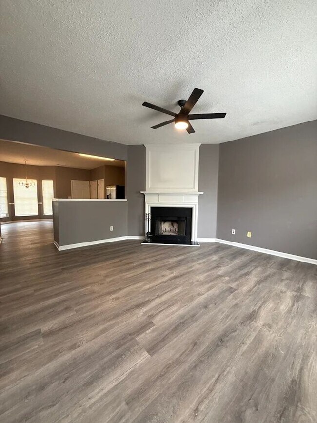 Building Photo - Cozy & Spacious 3BR 2 Bath Home in Lithonia! ***Get 50% Off Your First Month! Limited Time – Ends...