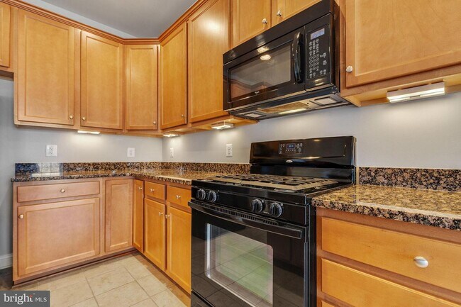 Building Photo - 42668 Keiller Terrace