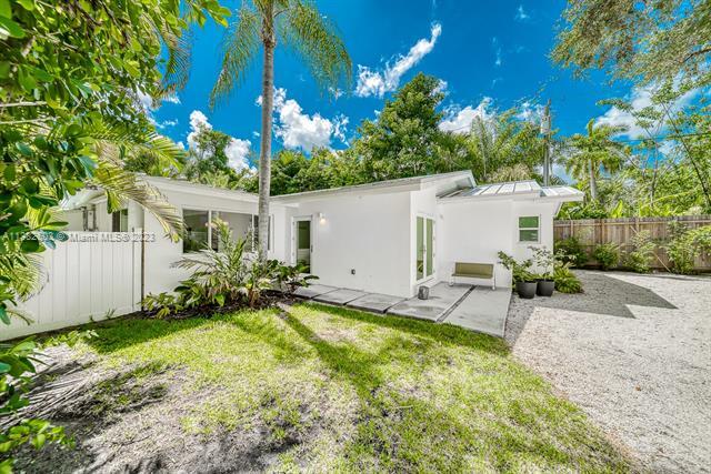 Building Photo - 4000 Kumquat Ave