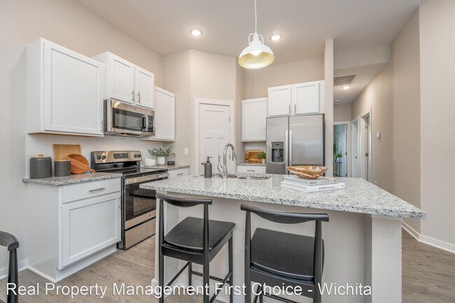 Building Photo - 3 br, 2 bath House - 3419 W 45th ST S