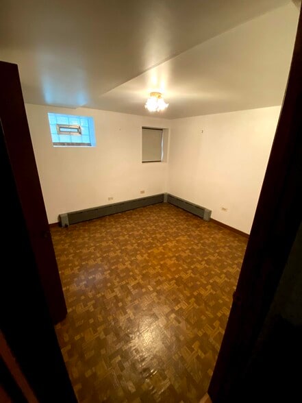 Building Photo - 3739 N Lawndale Ave