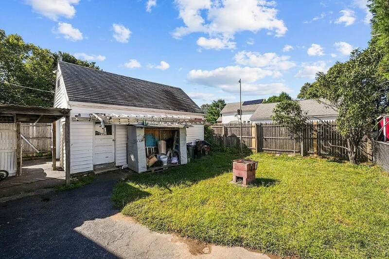 Building Photo - 270 Langdon St