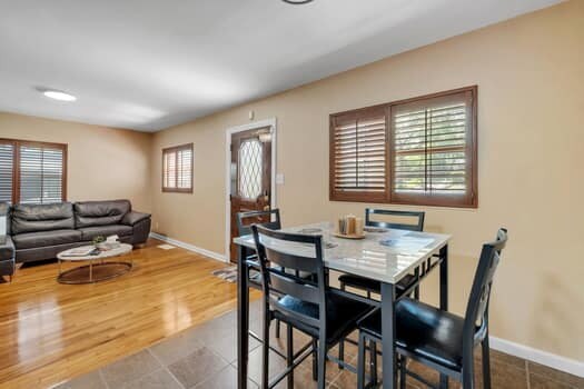 Building Photo - $250 Off Your Second Month's Rent + $250 Referral Bonus | Student-Friendly 3BR Home Minutes from ...