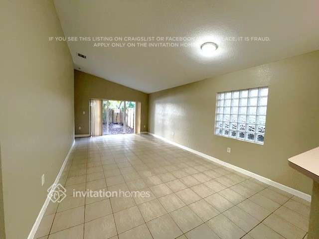 Building Photo - 13606 SW 119th Ave