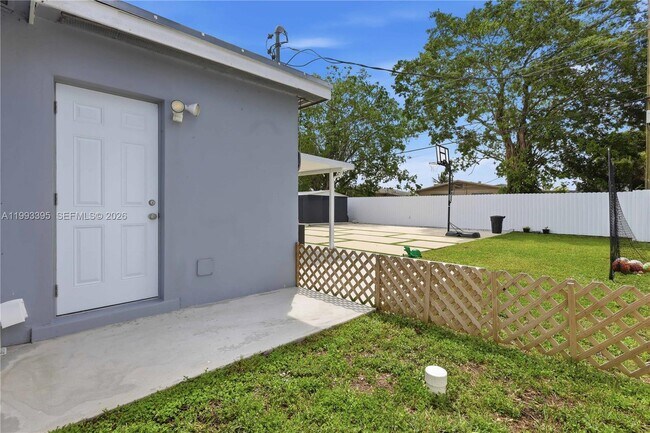 Building Photo - 7390 Cleveland St