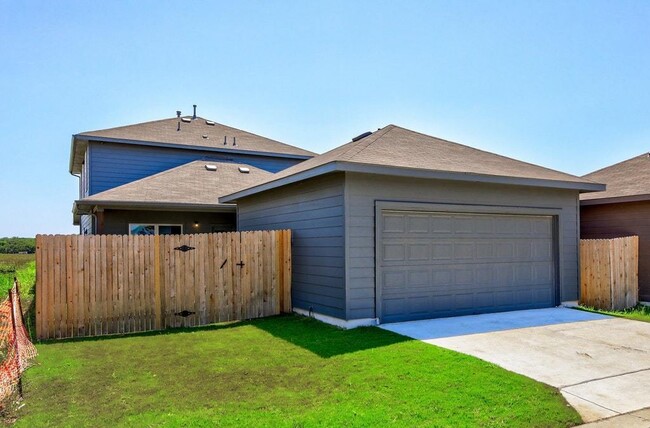 Building Photo - Beautiful 2 story Home in Hutto