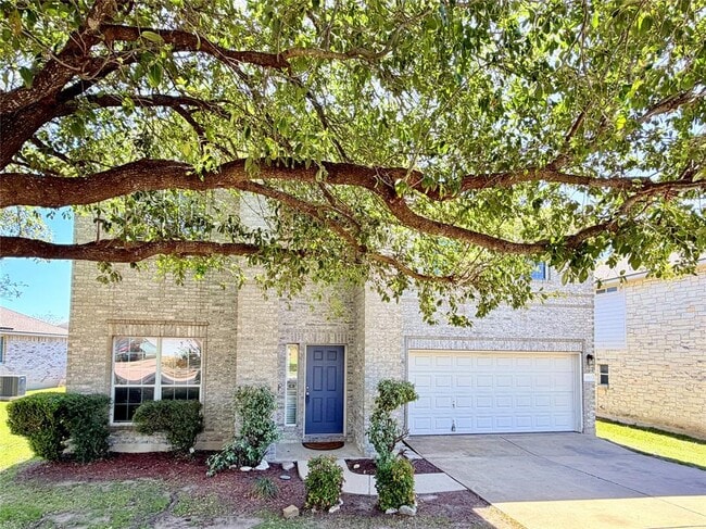 Building Photo - 1913 Short Summer Dr