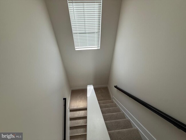 Building Photo - 1670 Lake Placid Dr