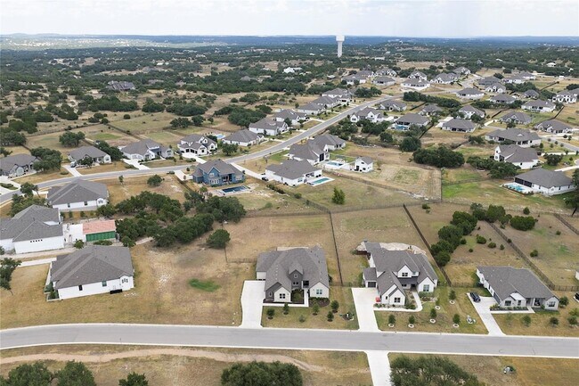 Building Photo - 704 Prairie Clover Dr