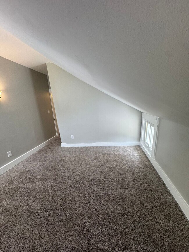 Building Photo - Spacious Four Bedroom House Close to Downtown Lafayette!