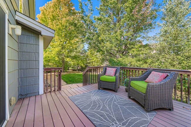 Building Photo - Spacious 5-Bedroom Home with Finished Base...