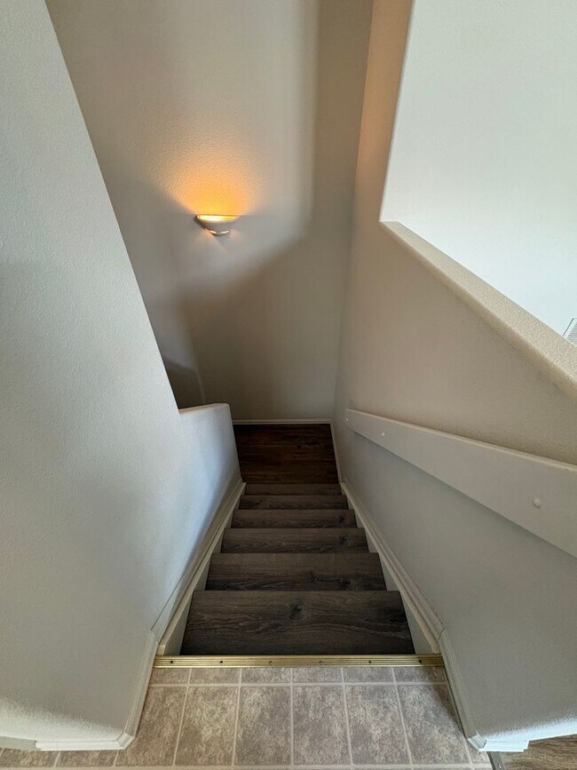 Building Photo - 5050 Rill Valley Way