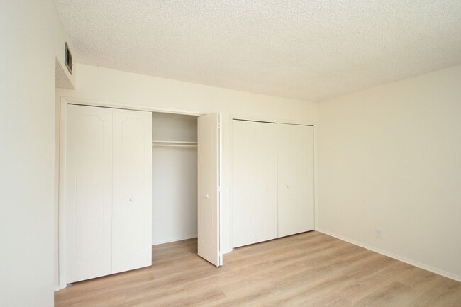 Building Photo - Welcome to this beautifully refreshed 4-bedroom, 2-bath two-story home located in desirable North...