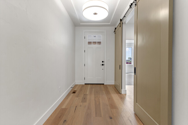 Building Photo - 4646 S Selatir Way