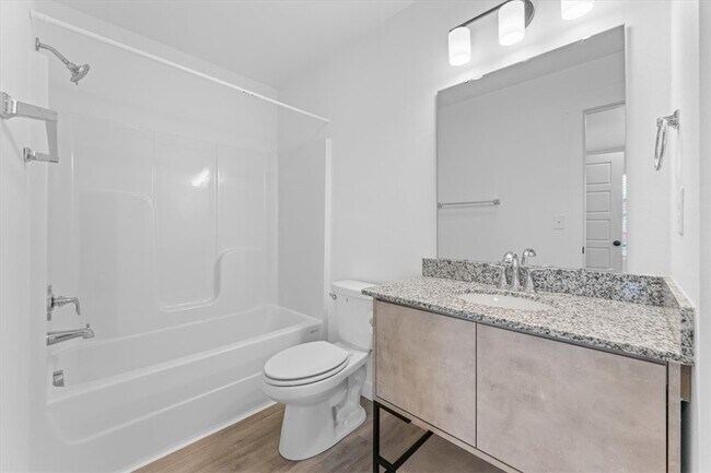 Building Photo - 941 Ventnor Ave