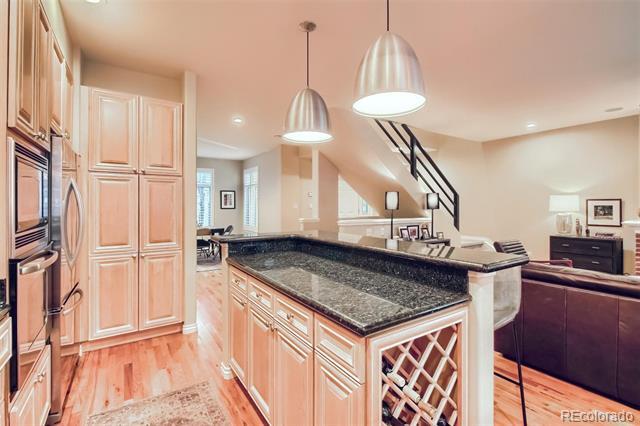 Building Photo - 365 Josephine St