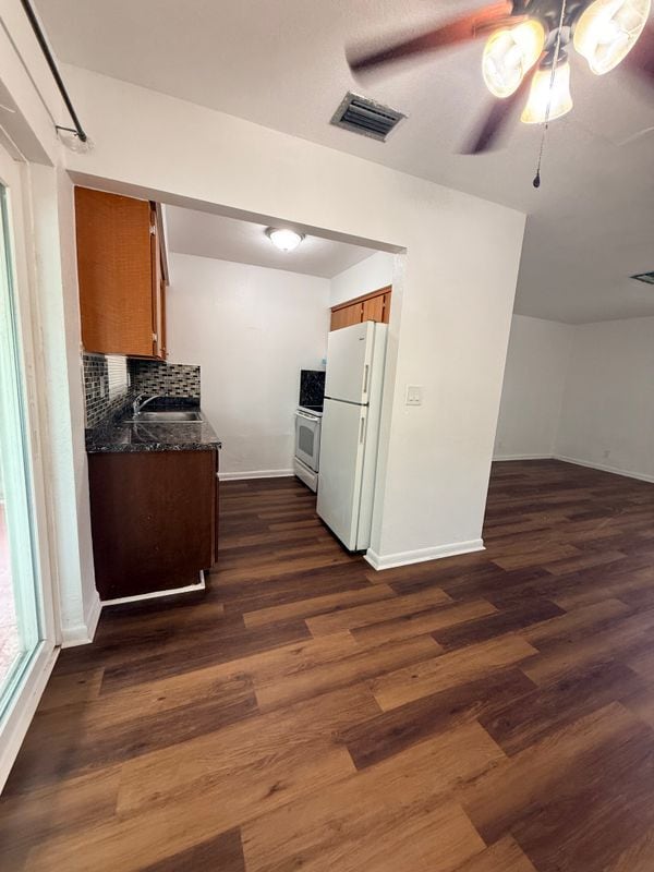Building Photo - 4001 NW 31st Ave