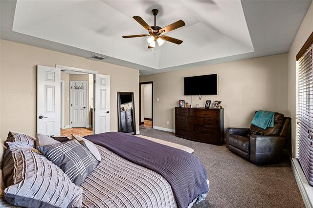 Building Photo - 8918 N Longwood Dr