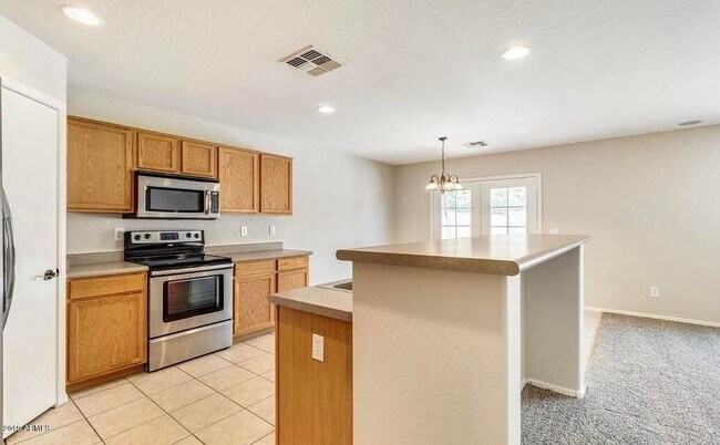 Building Photo - 15340 W Laurel Ln