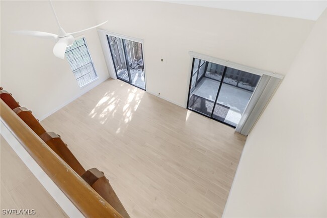 Building Photo - 840 Meadowland Dr