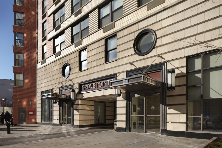 Building Photo - Grove Pointe