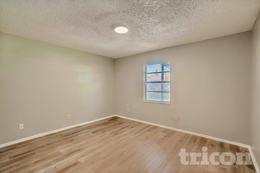 Building Photo - 6666 56th Ave N