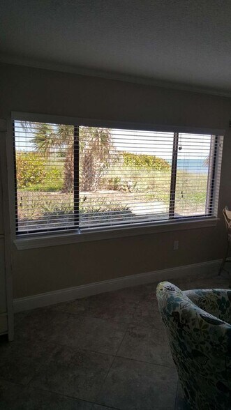 Building Photo - 1425 Jimmy Buffett Mem Hwy