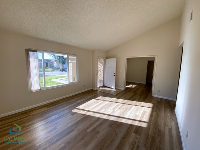Building Photo - $4095 - 3 Bed/2 Bath Home on a Cul-de-sac ...