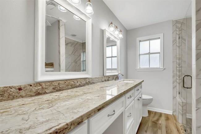 Building Photo - 442 Mignon Ln