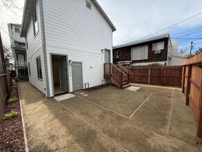 Building Photo - 2420 Kayak Alley