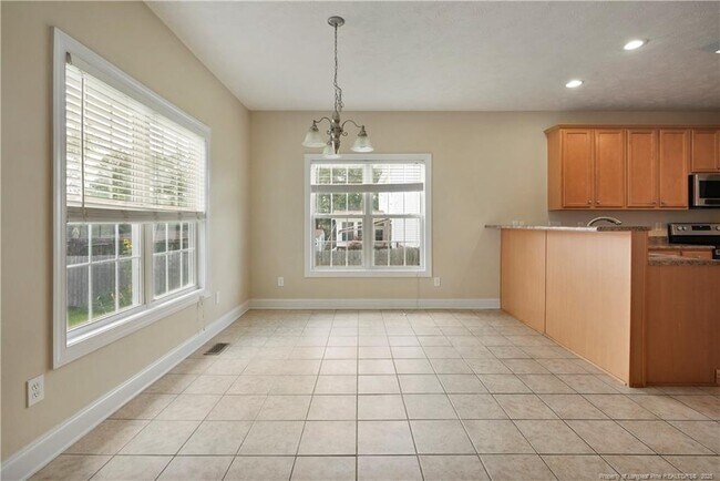 Building Photo - 2813 Franciscan Dr