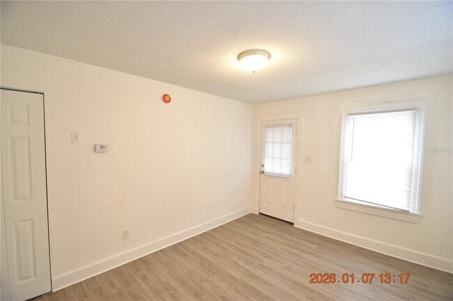 Building Photo - 2500 Auburn St S