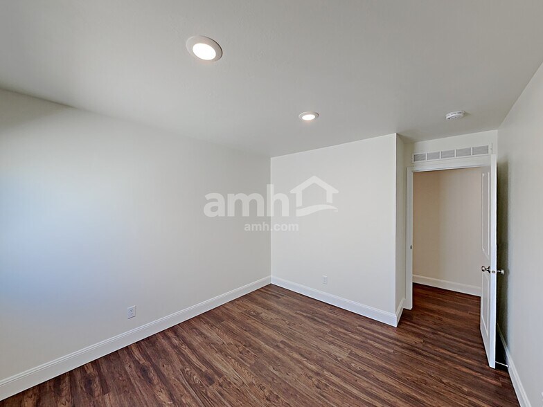 Building Photo - 2701 W 3400 S